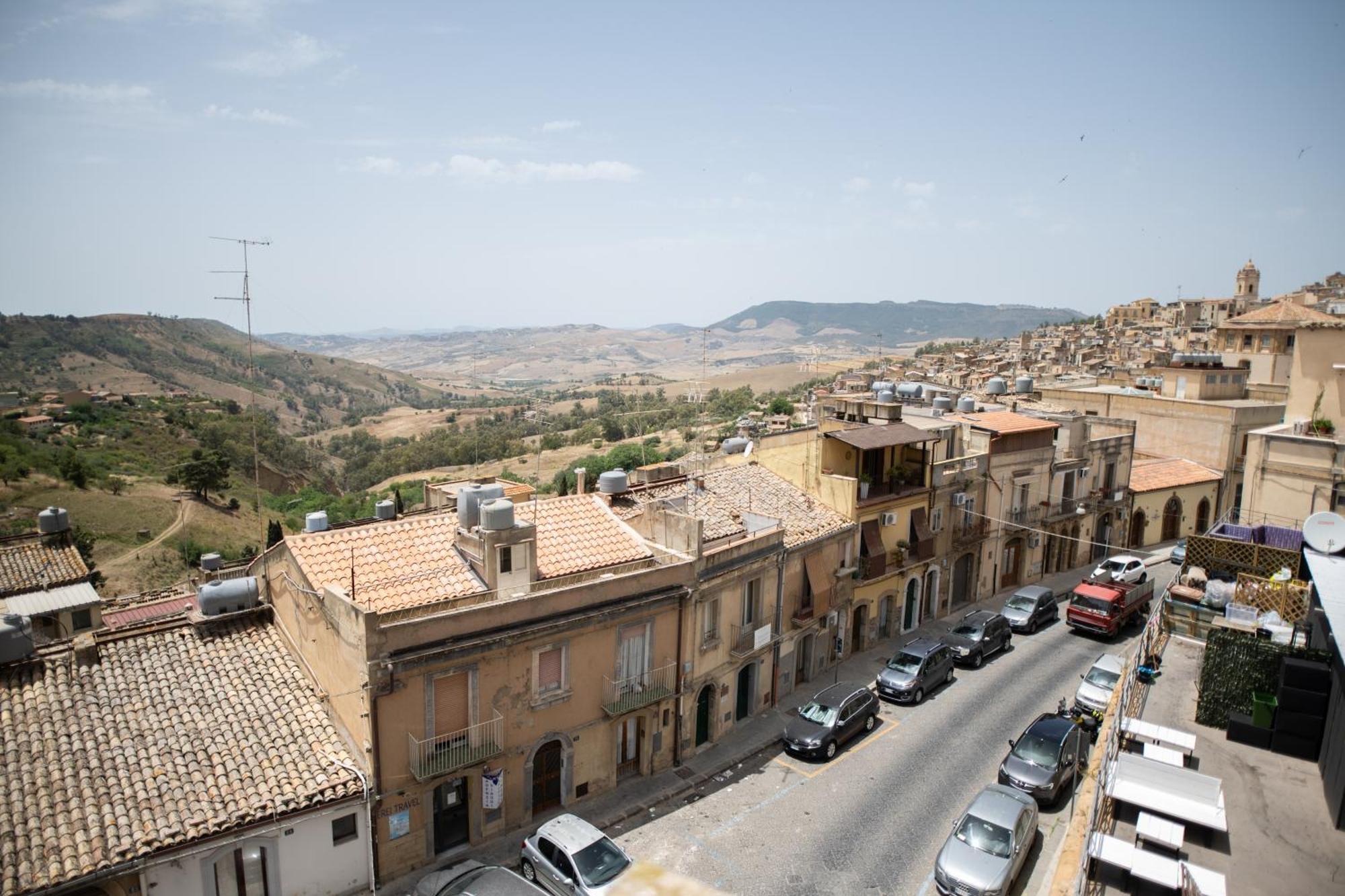 B&B Regina Carolina Caltagirone Exterior foto