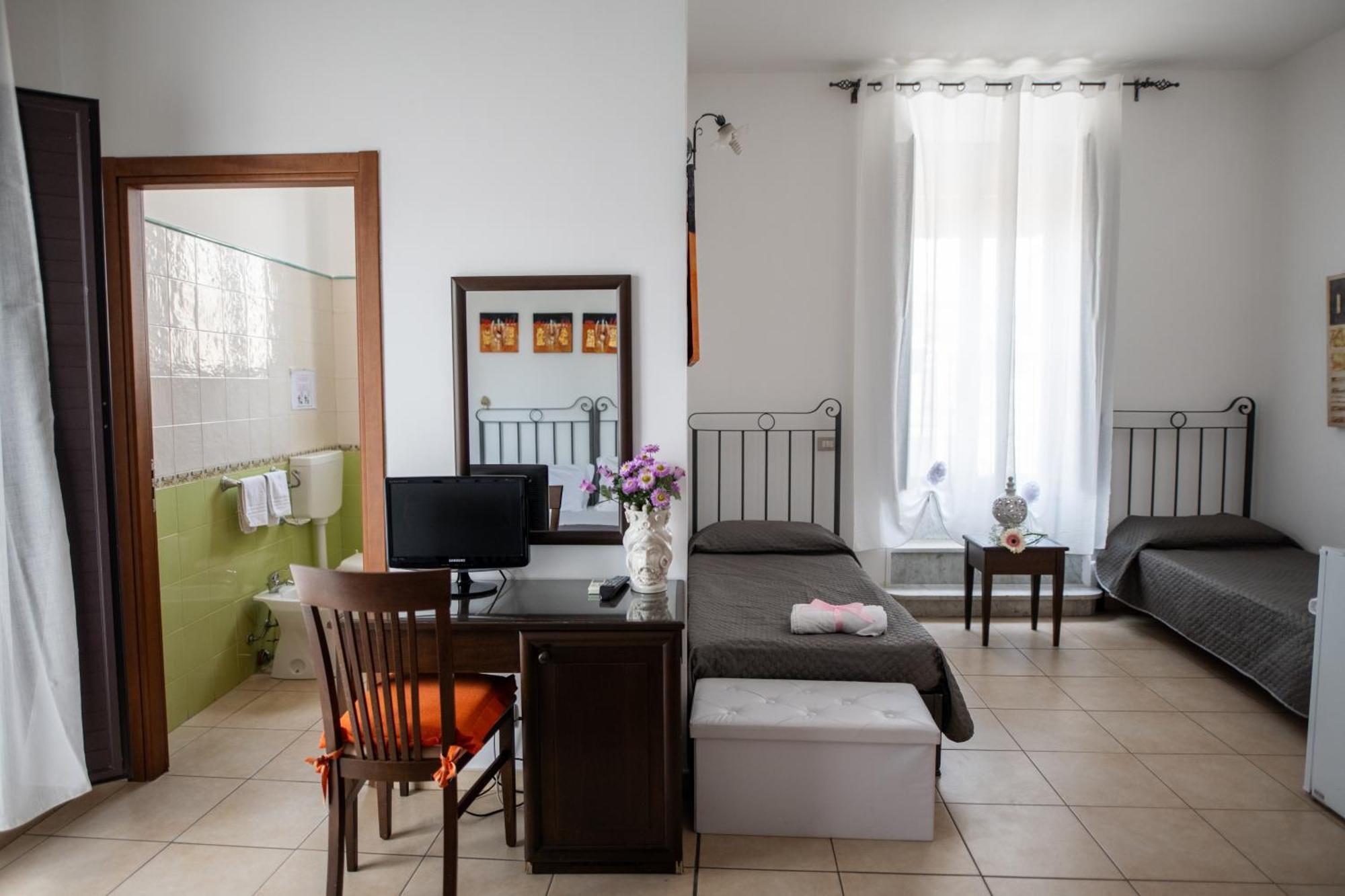 B&B Regina Carolina Caltagirone Exterior foto