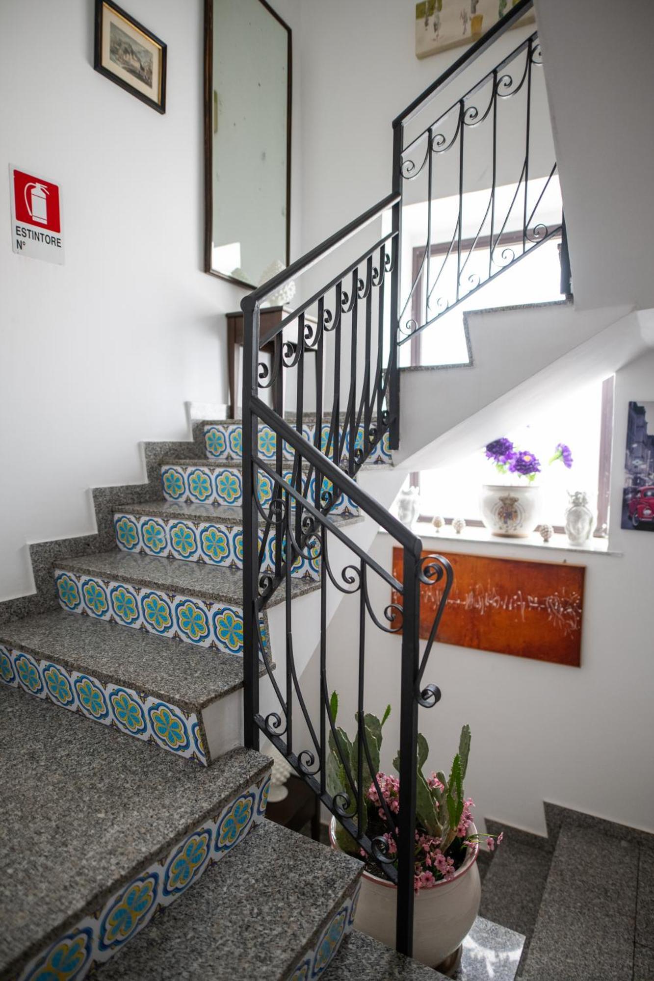 B&B Regina Carolina Caltagirone Exterior foto